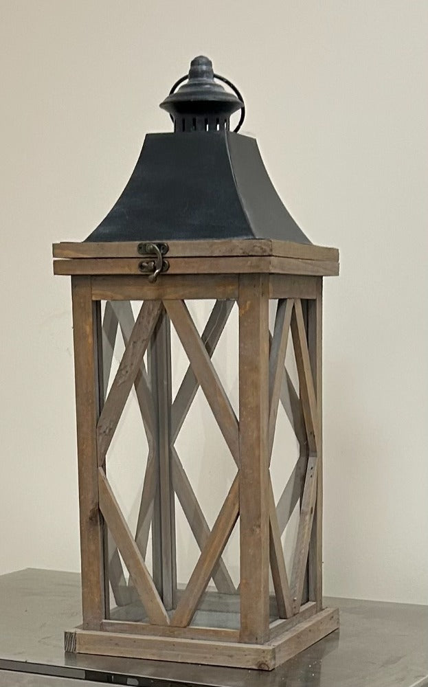 102. Lantern Small 20"