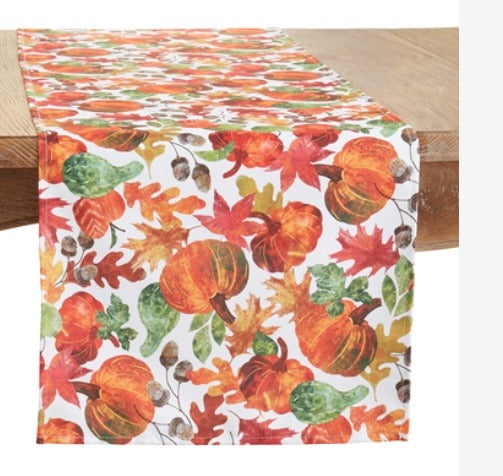 174. Pumpkin Foliage Runner & Napkin 16x70