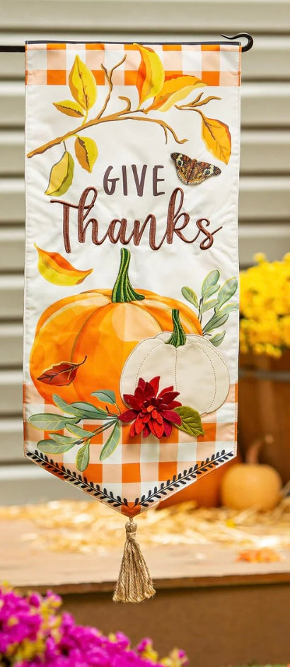 232  Give Thanks Pumpkin Garden Flag