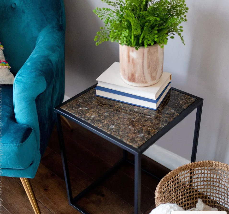 143  Pietra Sm Glass Table
