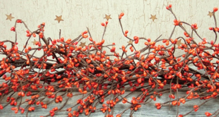 186 Pip Berry Garland 4 '