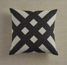 189  Pillow Geometric Wide