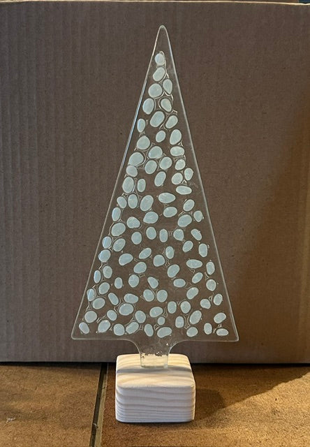 143  Glass Tree 9"