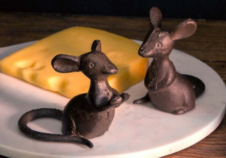 104  Cast Iron Mouse