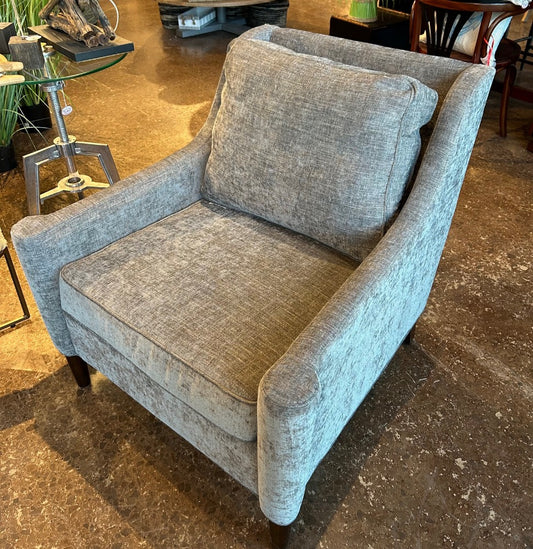 147. Windsor Dk Gray Chair